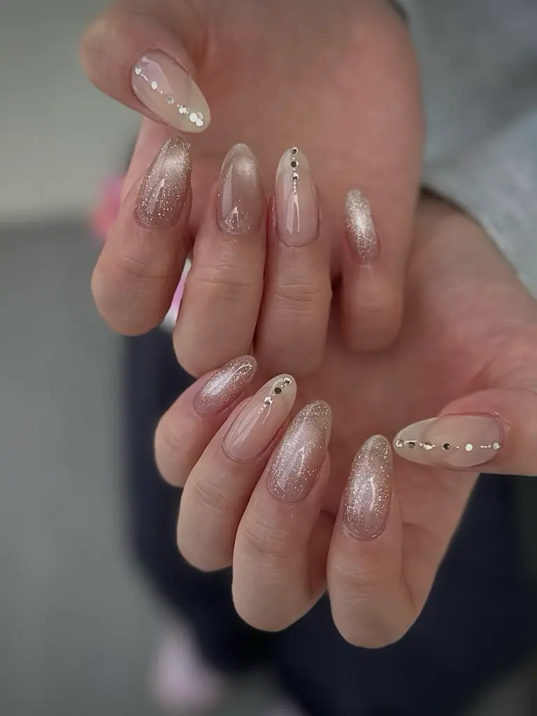 nail salon Luna