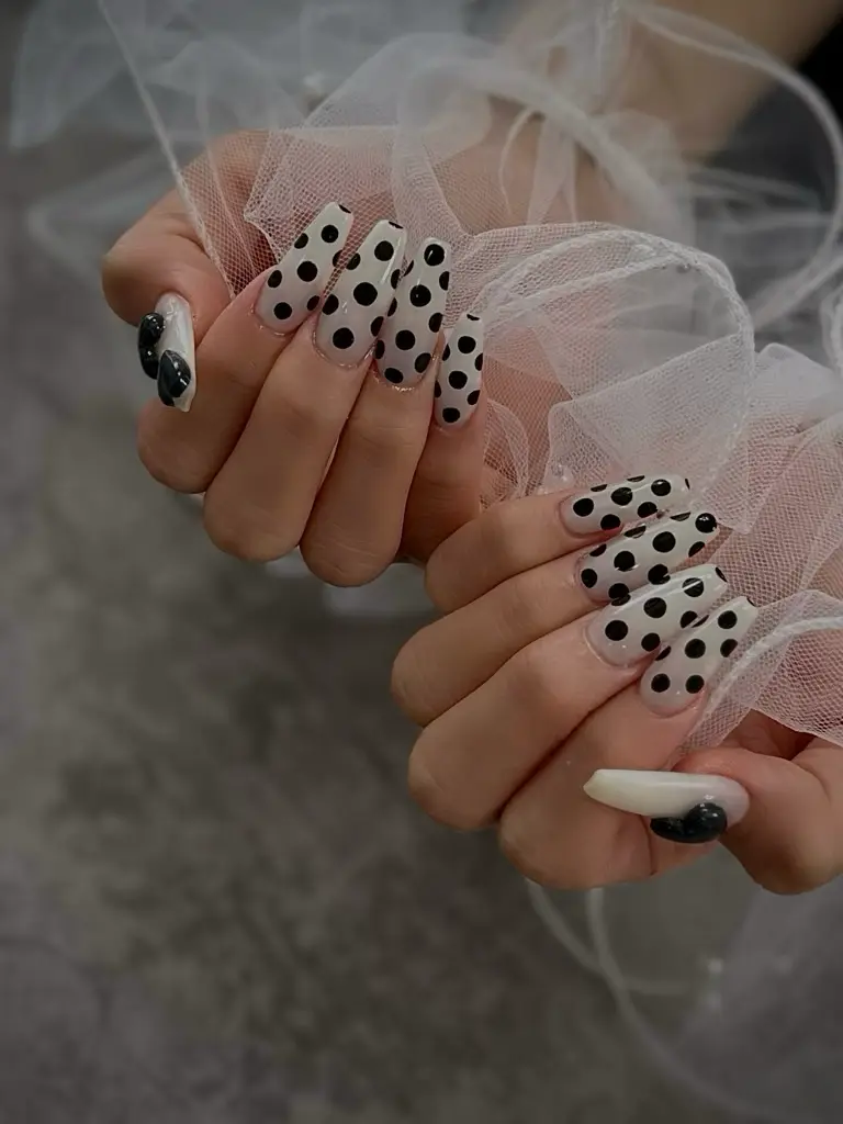 nail salon Luna