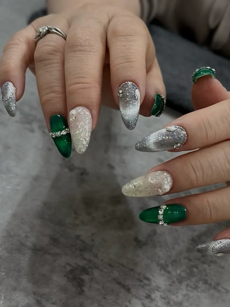 nail salon Luna