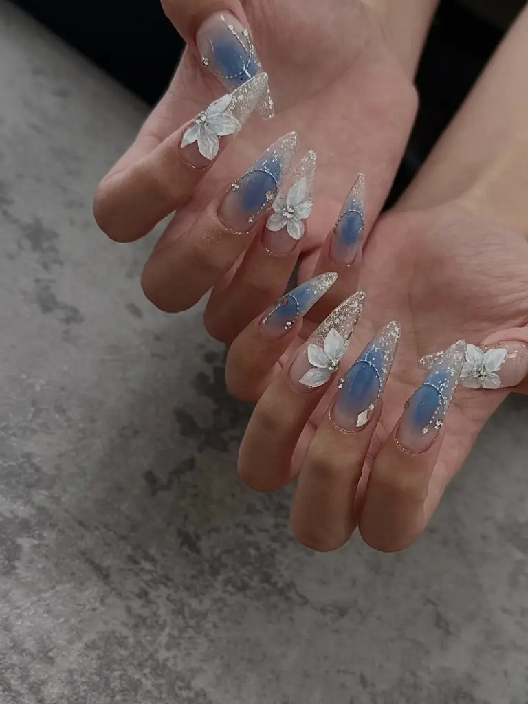 nail salon Luna
