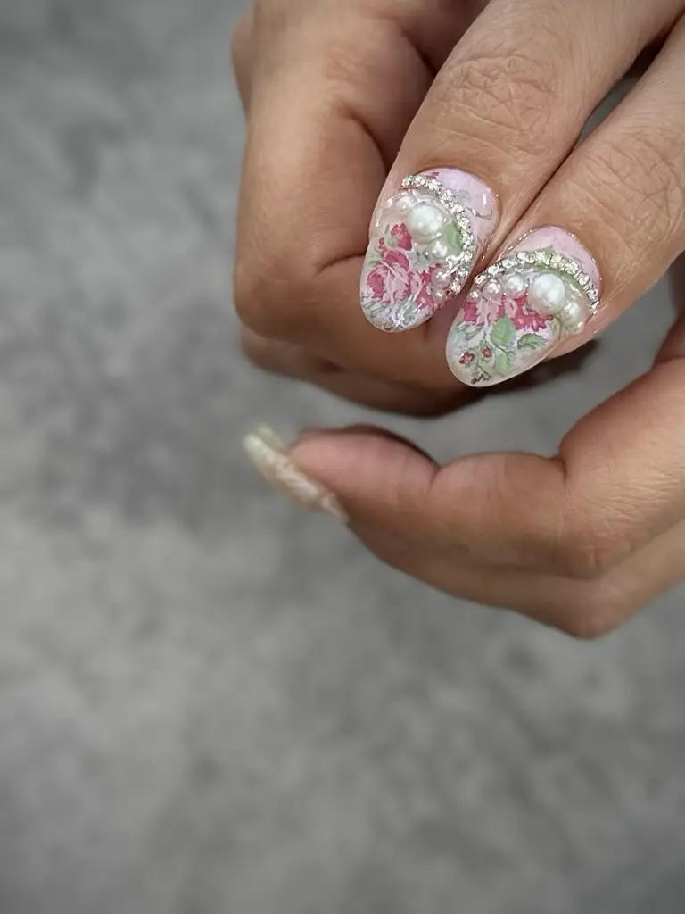 nail salon Luna