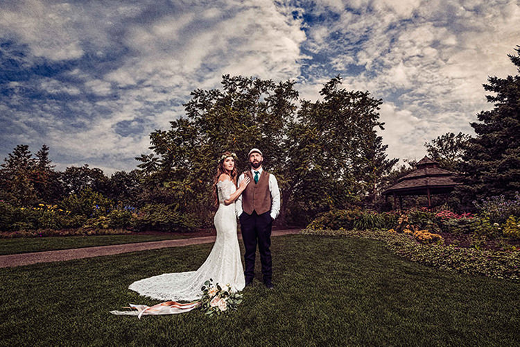 04-The38Photo-Calgary-Zoo-Wedding-Photos.jpg