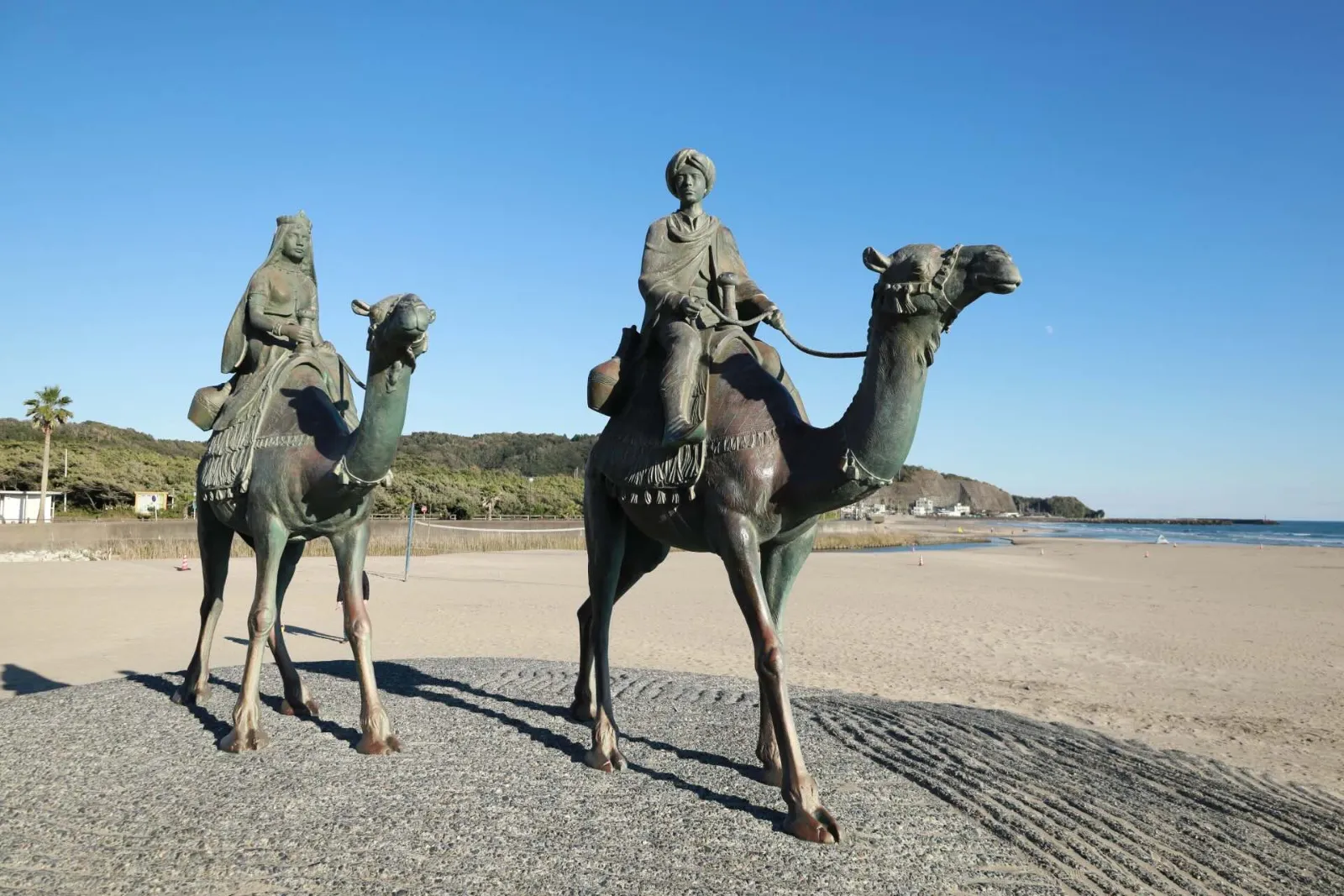 onjuku_tsukinosabaku_beach.webp