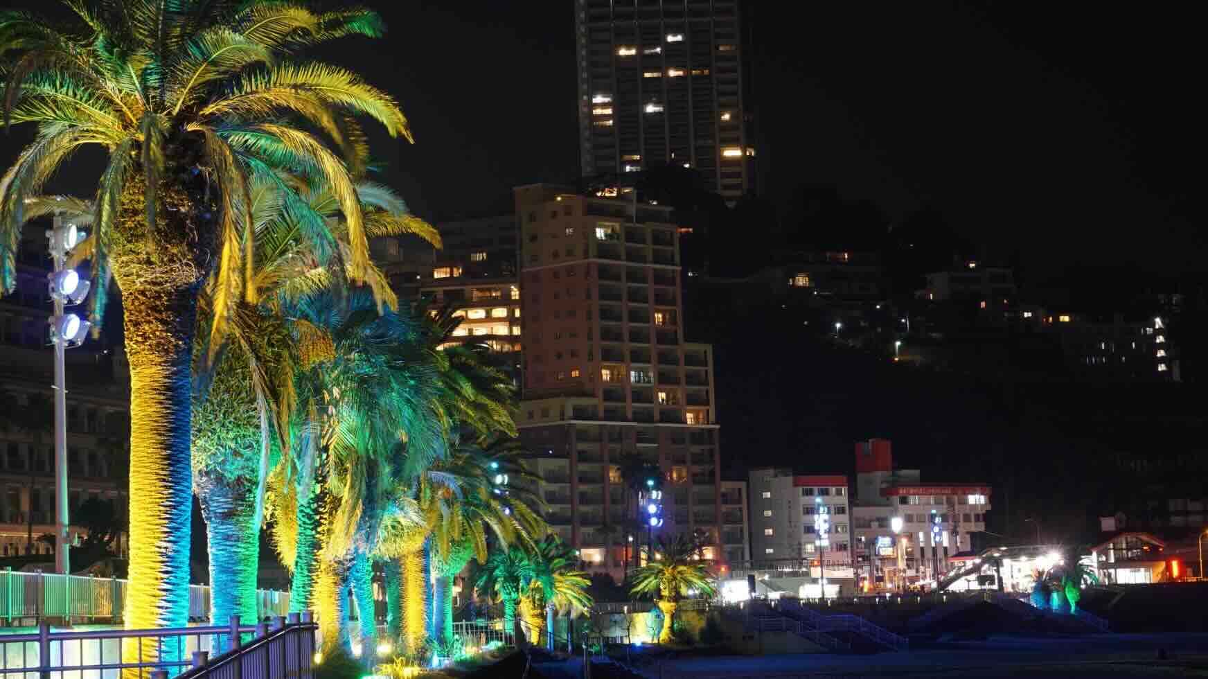atami_sunbeach_lightup.jpeg