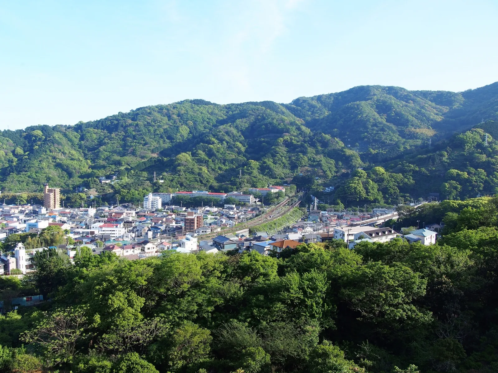 yugawara_townscape.webp