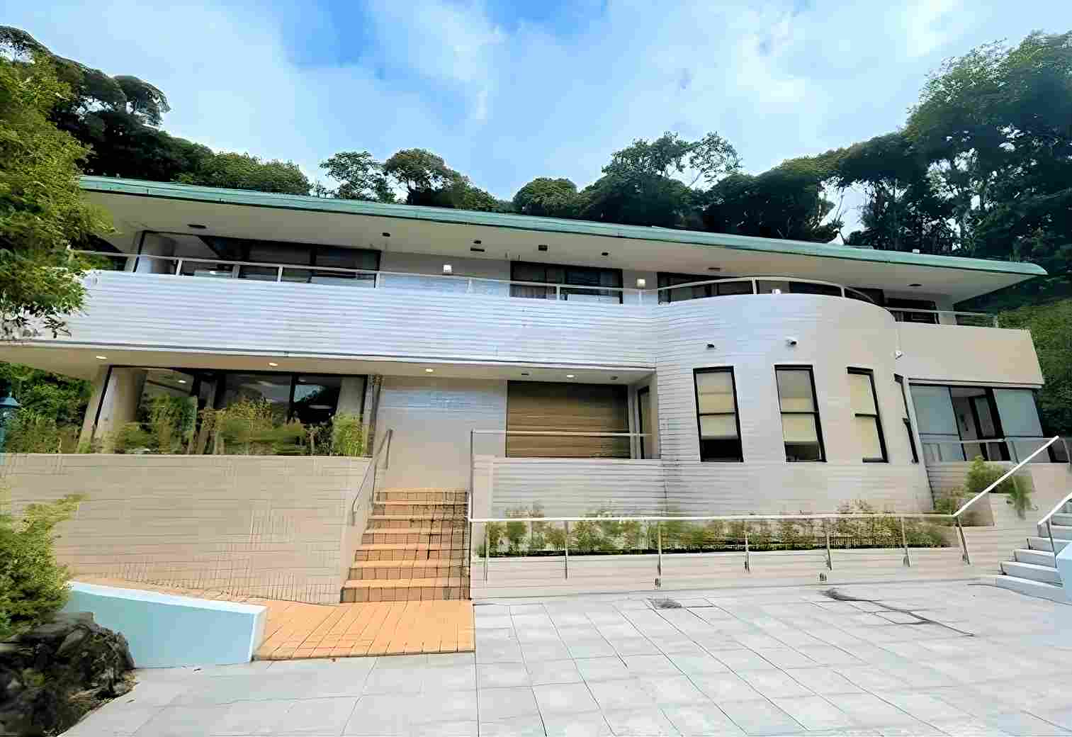 静岡県下田市5丁目の中古戸建の外観