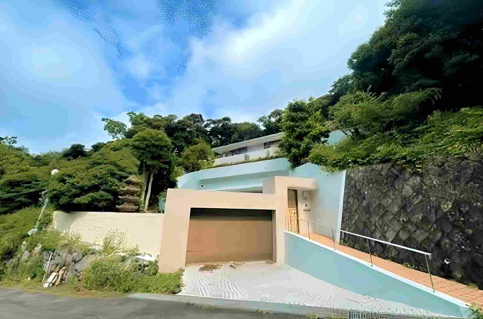 静岡県下田市5丁目の中古戸建の外観2