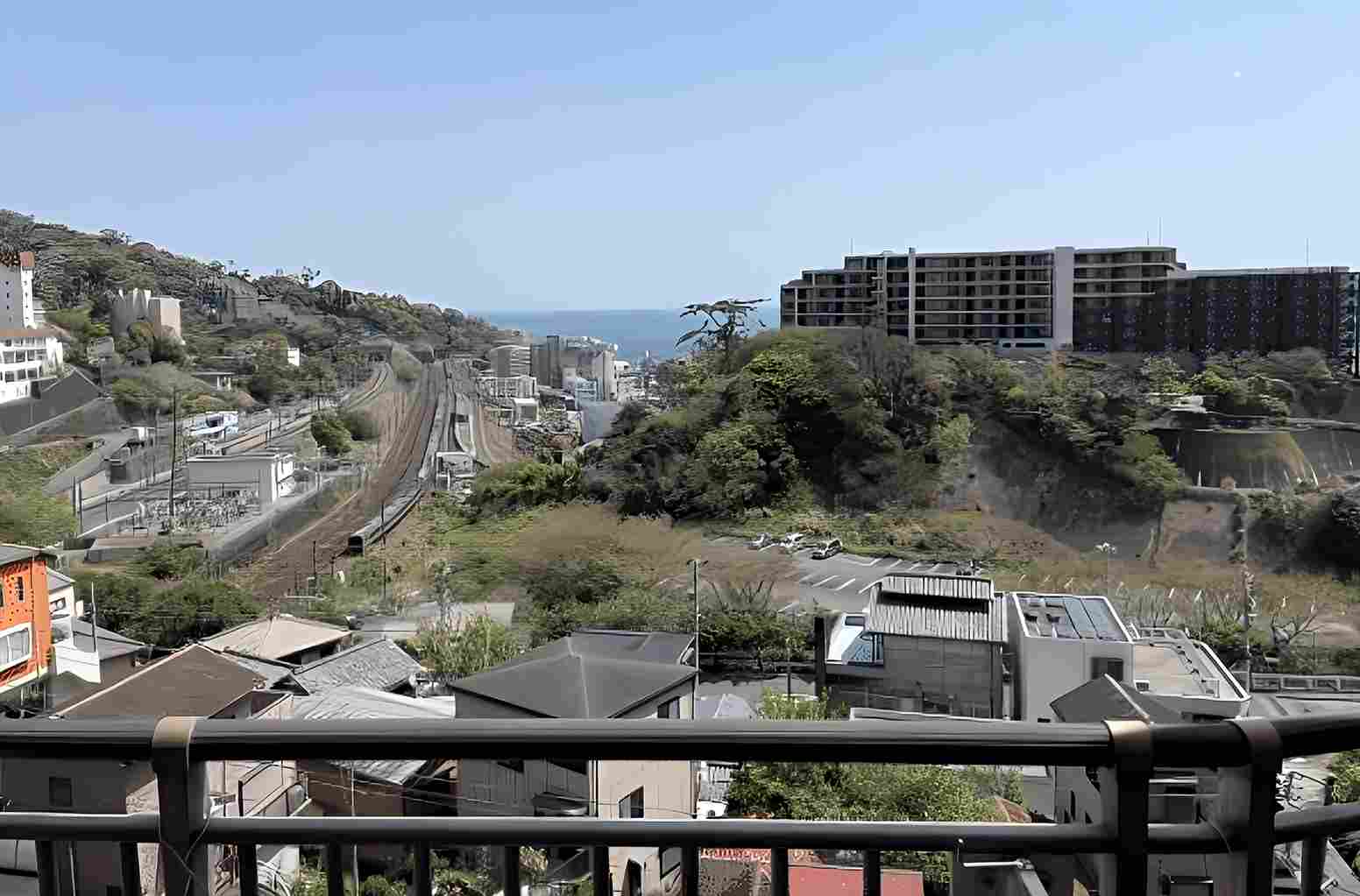 熱海市梅園町の中古マンションの外観