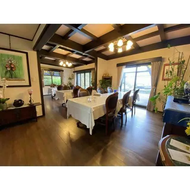 海眺望の高台！勝浦市中浜売戸建6SLDK｜勝浦駅1.5km｜元旅館改装レストラン・2階オーベルジュ対応の写真 3