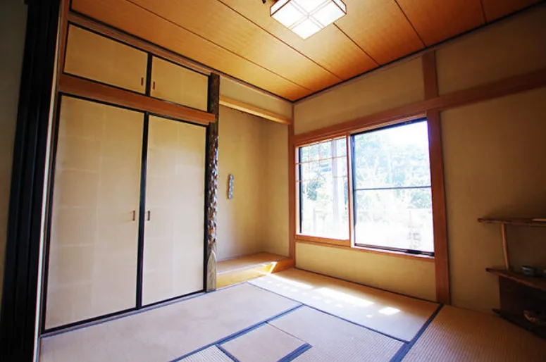熱海市網代売戸建住宅7LDKの和室