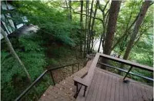 軽井沢三笠パーク内中古住宅のデッキ2