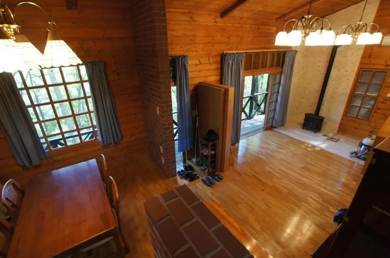 軽井沢三笠パーク内中古住宅の内装5