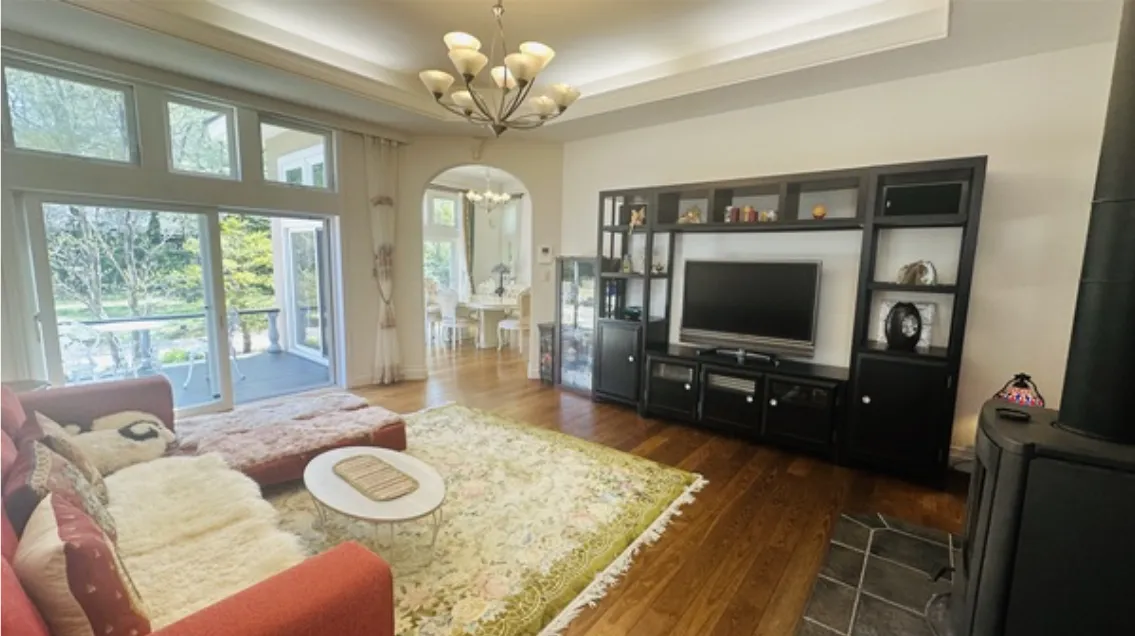 南軽井沢平家建中古アメリカンハウス2LDK+書斎+ガレージ｜軽井沢駅4.9km・敷地500坪超1669㎡の写真 3