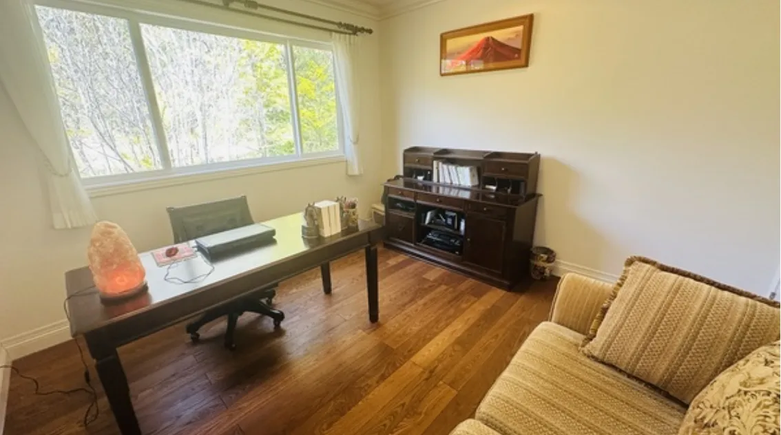 南軽井沢平家建中古アメリカンハウス2LDK+書斎+ガレージ｜軽井沢駅4.9km・敷地500坪超1669㎡の写真 8