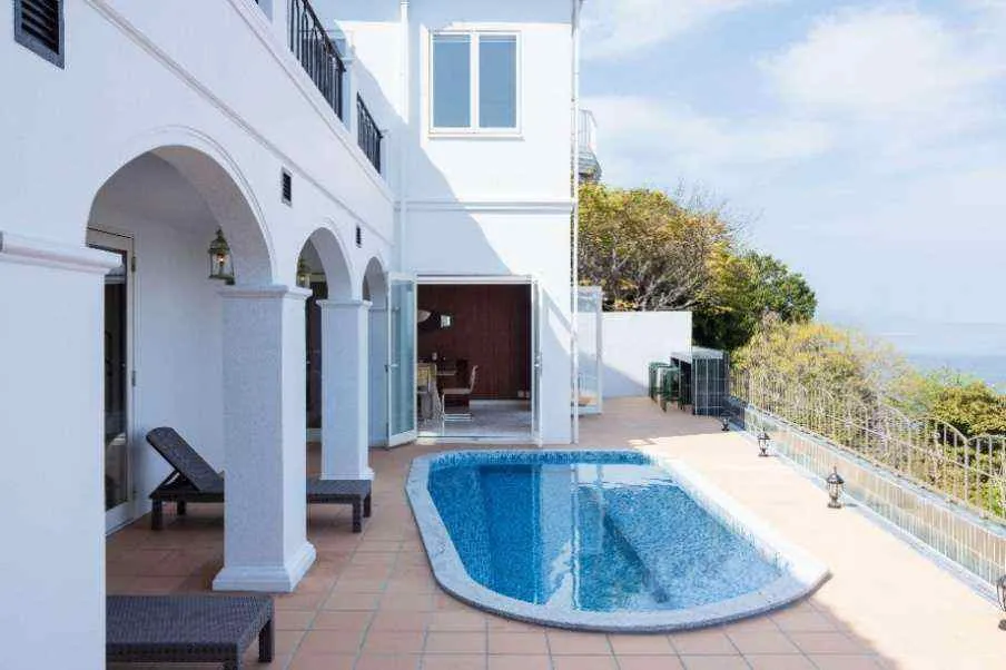 足柄下郡真鶴町オーシャンビュープールヴィラの外観