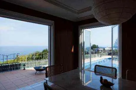 足柄下郡真鶴町オーシャンビュープールヴィラ 内装1