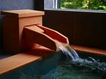 箱根町宮城野戸建 温泉付2LDK別荘 吹抜リビング森林ビュー｜箱根登山鉄道強羅駅車10分の写真 3