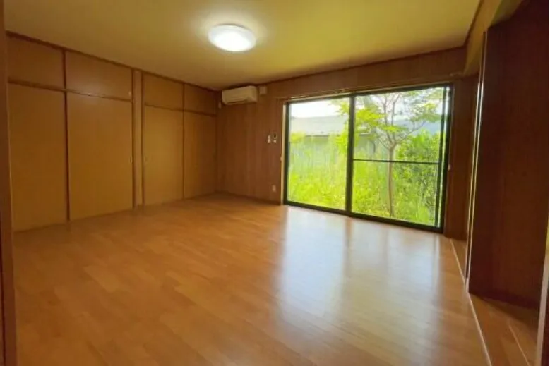 湯河原町宮上中古戸建の内装3