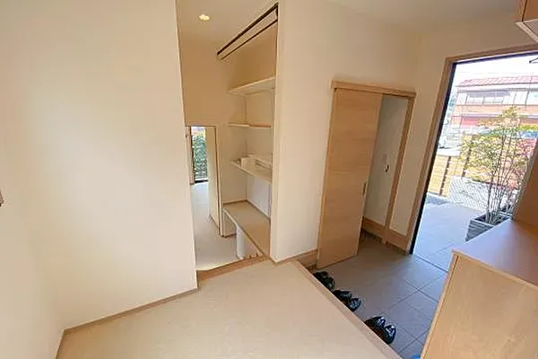 真鶴町真鶴の中古戸建の玄関