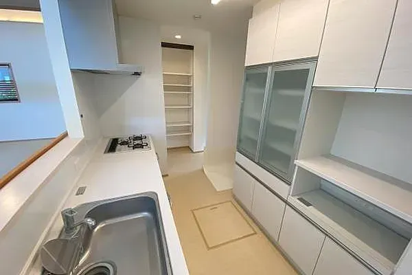 真鶴町真鶴の中古戸建のキッチン