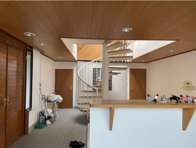 熱海市下多賀南熱海が丘中古戸建のリビング