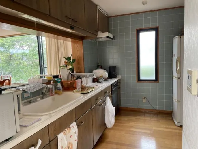 熱海市下多賀南熱海が丘中古戸建のキッチン