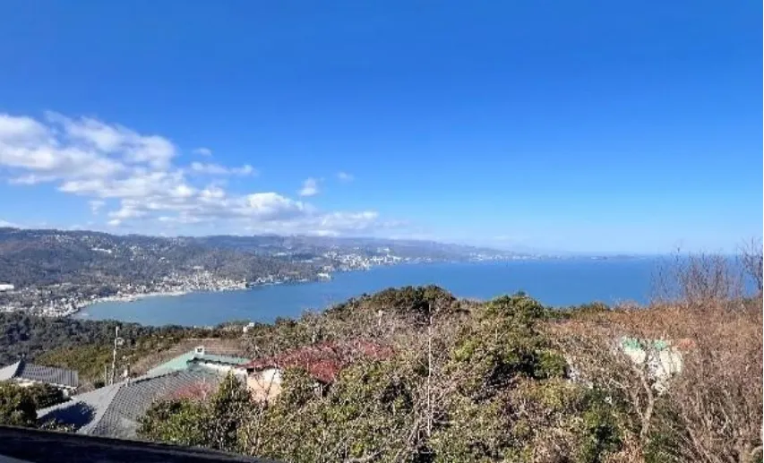 熱海市下多賀南熱海グリーンヒル売貸別荘｜屋上相模湾眺望512.47㎡5LDK・サウナ付