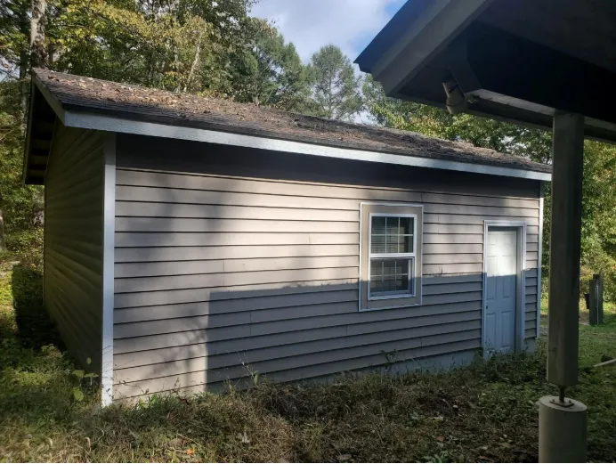 軽井沢町追分中古戸建のガレージ2