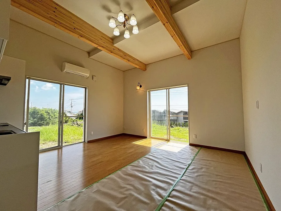 南房総市千倉町白間津売戸建のLDKの写真1