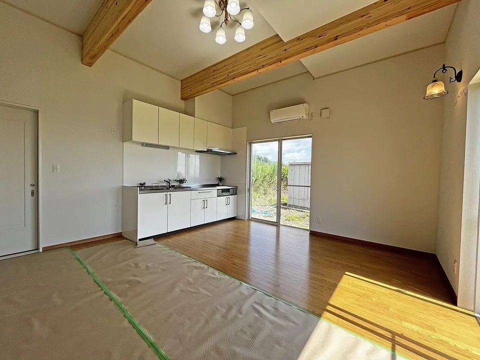 南房総市千倉町白間津売戸建のLDKの写真2