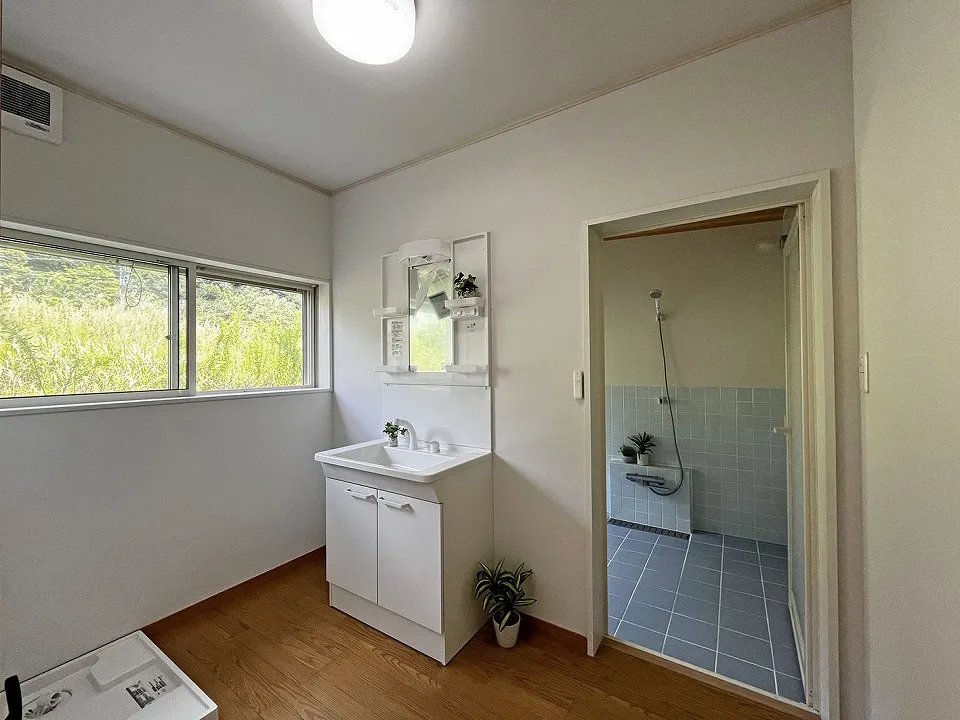 南房総市千倉町白間津売戸建の洗面室