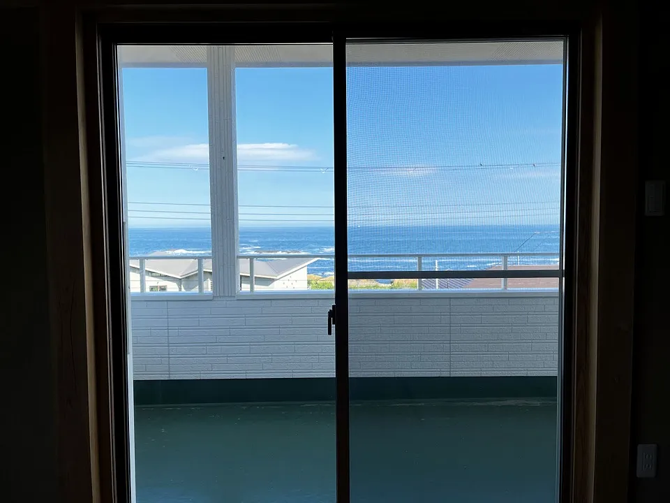 南房総市千倉町白間津売戸建の2階窓からの景色