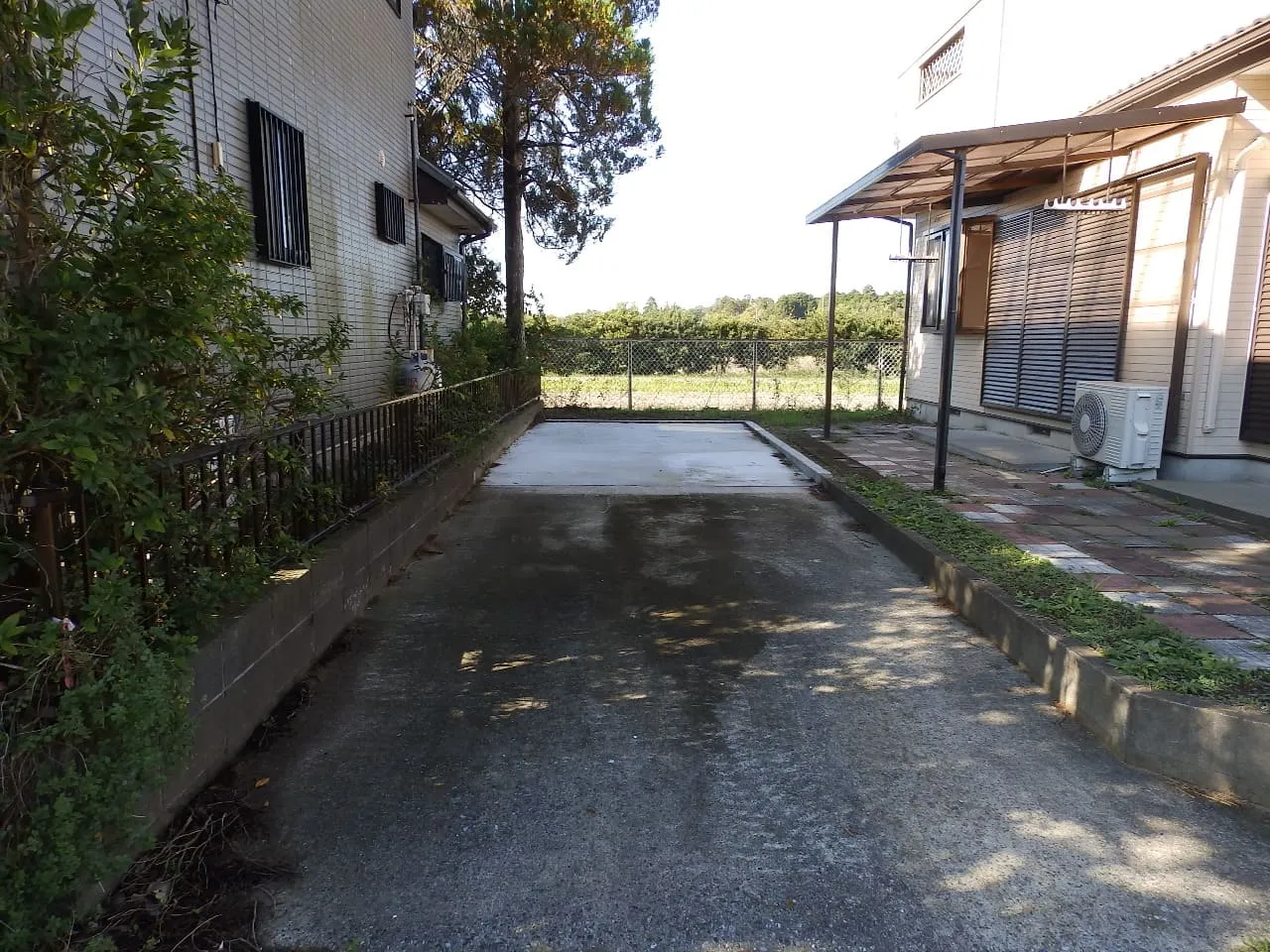 長生郡白子町中里中古戸建の前面道路の写真1