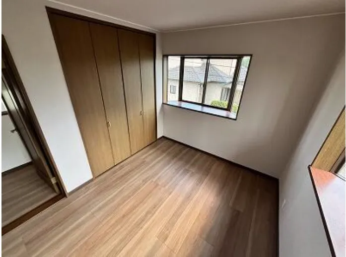 長生郡白子町中里中古戸建の2階洋室