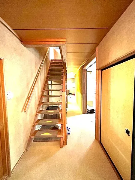 湯河原町宮上売戸建の階段