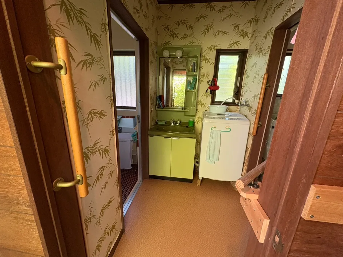 那須町守子の郷G-48中古別荘の洗面室