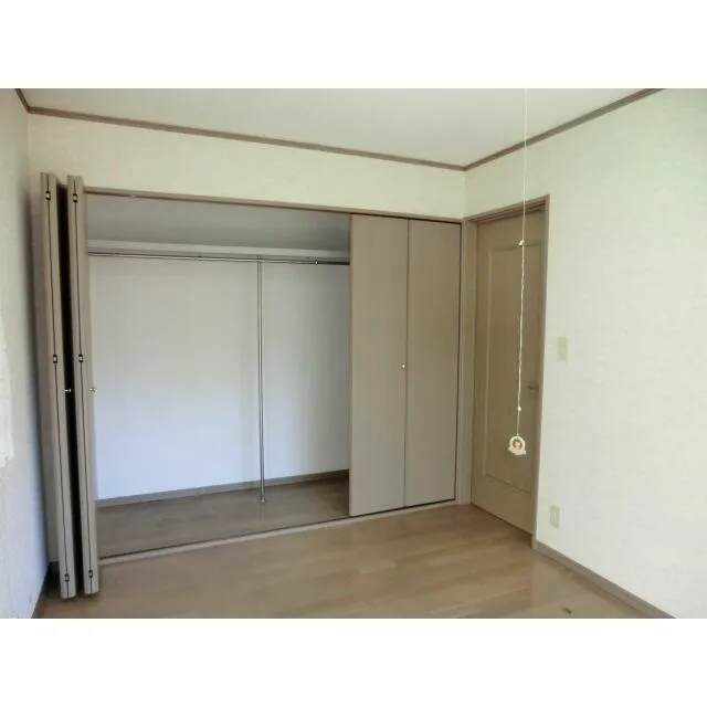 那須郡那須町豊原売戸建の2階洋室1