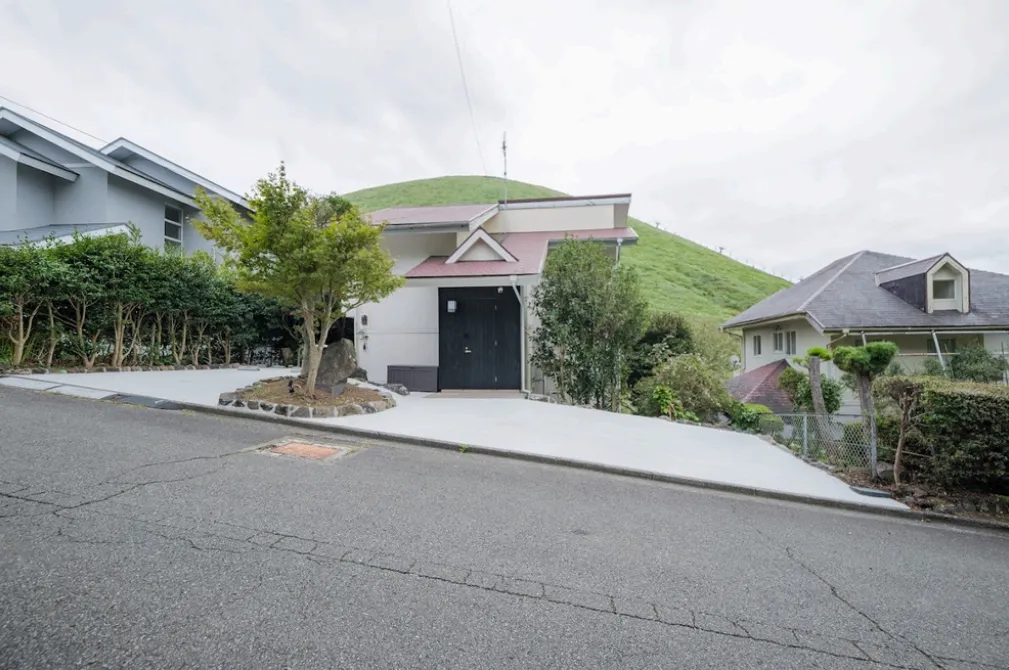 富戸売り中古別荘の外観2