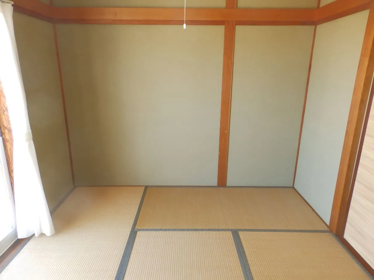 白子町売り中古別荘の2階和室2の写真6