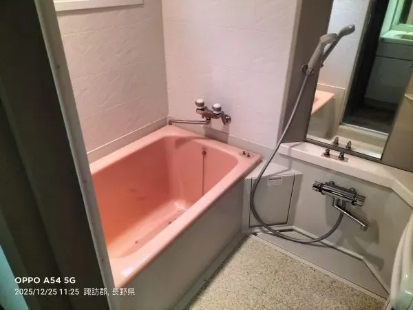 富士見町立沢広原中古売戸建の浴室