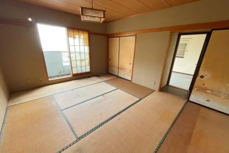 伊豆山売り中古別荘の2階和室