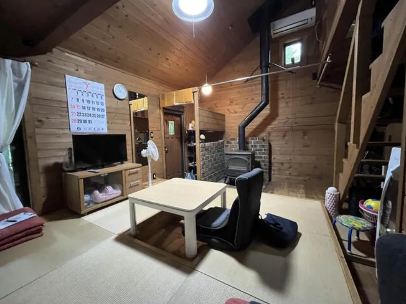 那須売中古戸建のLDK(リビング)