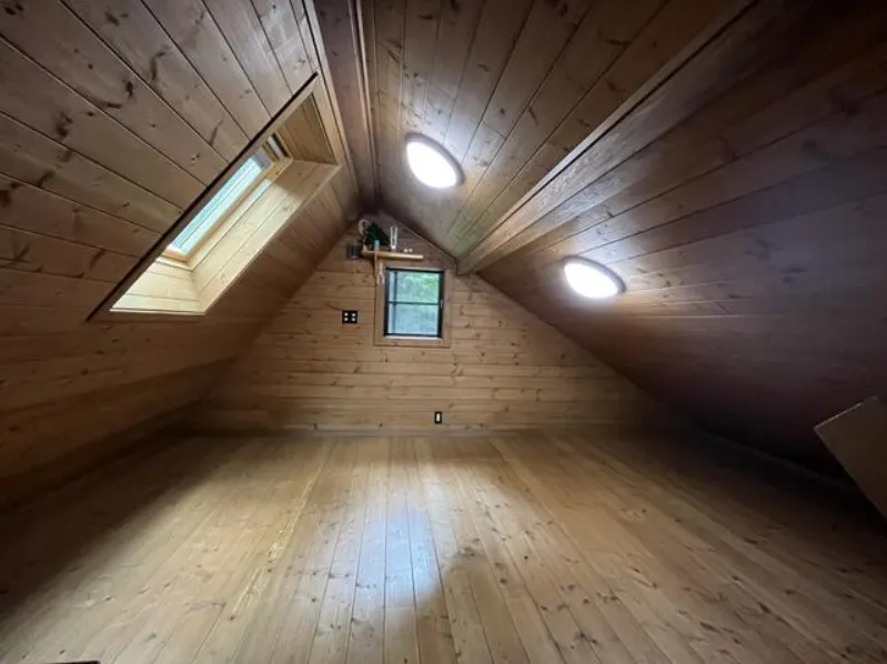 那須売中古戸建の2階ロフトの写真1