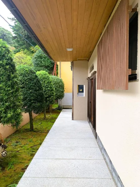 熱海市林ガ丘売別荘の玄関の写真1