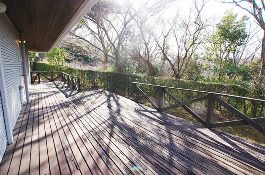 熱海市下多賀中古戸建のウッドデッキ