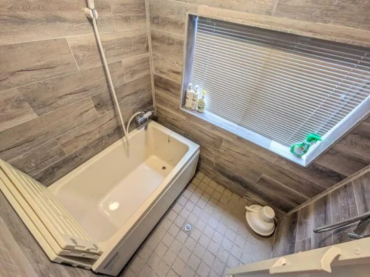 勝浦市沢倉売戸建住宅の浴室