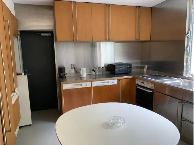 富士河口湖町「西湖セミナーハウス」のキッチン