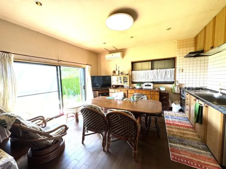伊東市八幡野売中古戸建のダイニング