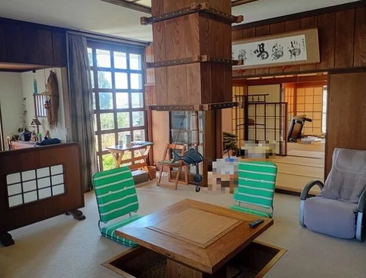 伊東市富戸大室高原売中古戸建のLDKの写真2