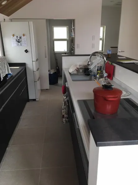 茅ヶ崎市中海岸売戸建のキッチンの写真1